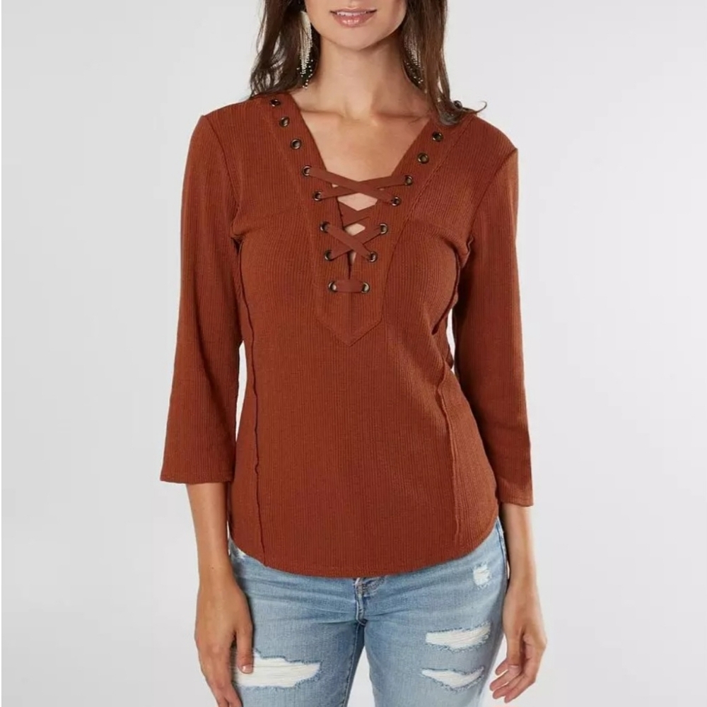 Buckle Gimmicks Womens Rust Ribbed knit Lace-Up Quarter Length Sleeve Top